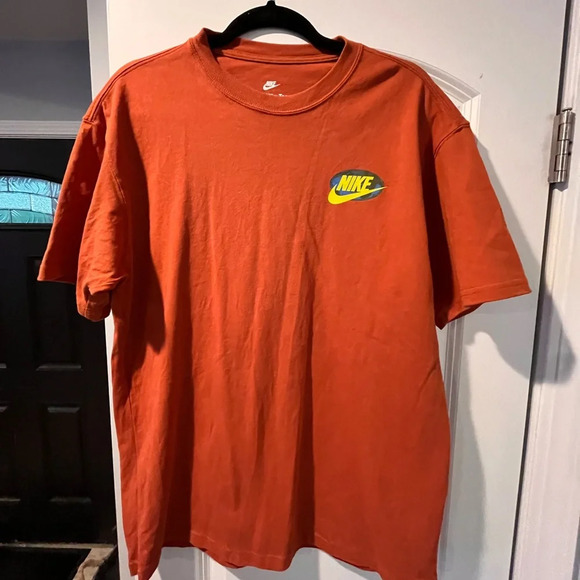 Imperfect (but cool) Nike Shirt - Medium - Picture 1 of 7